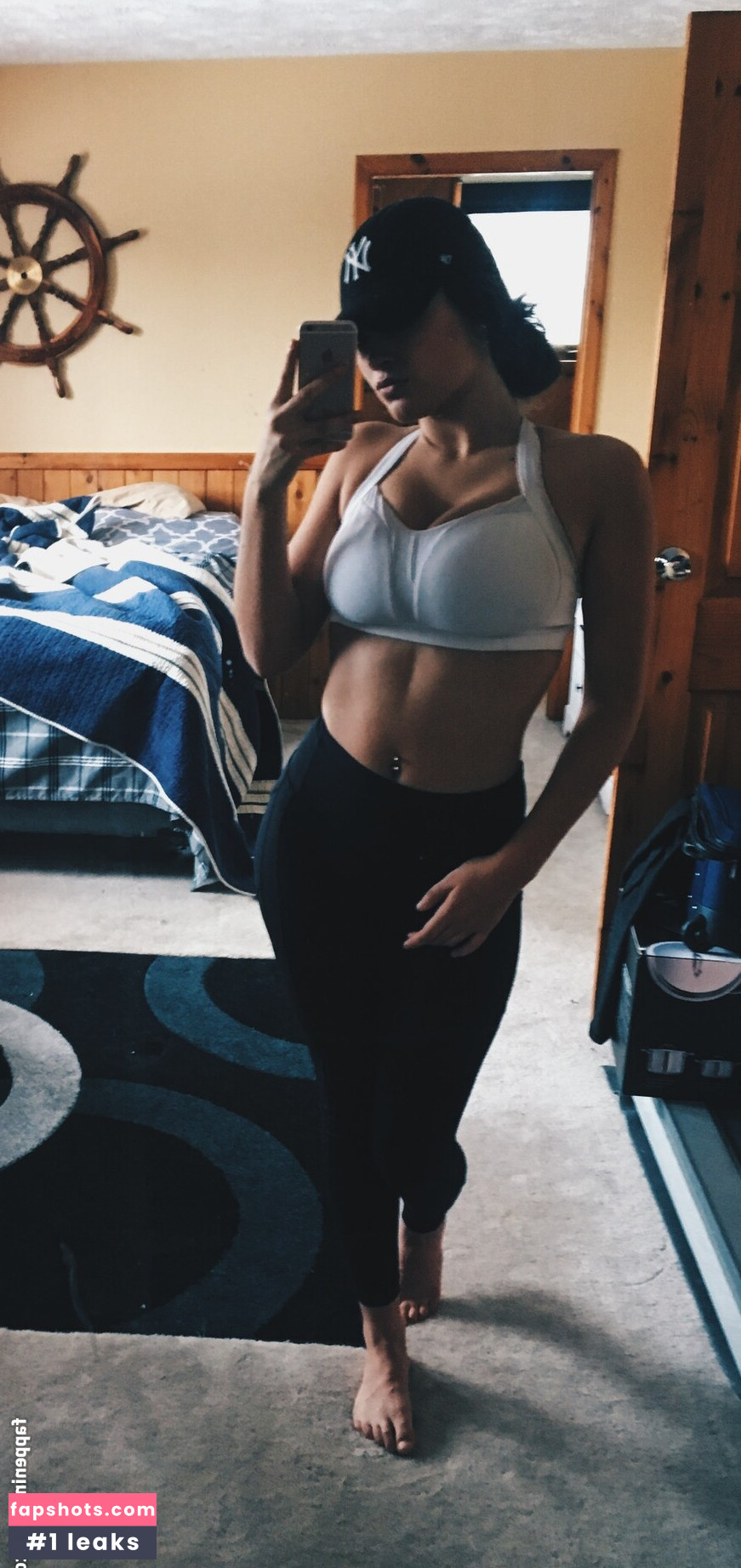 Kylie Manue gallery photo #7