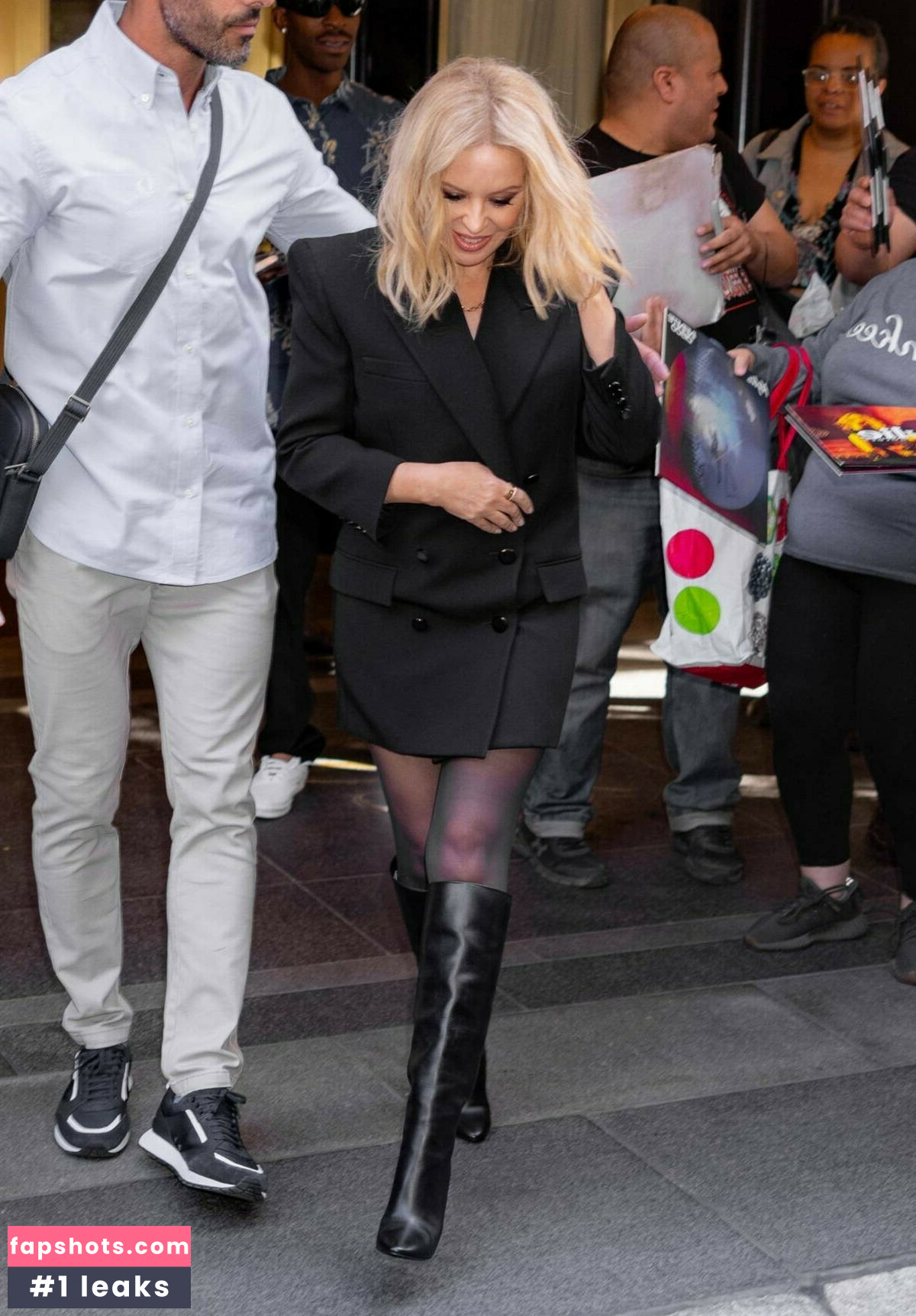 Kylie Minogue gallery photo #138