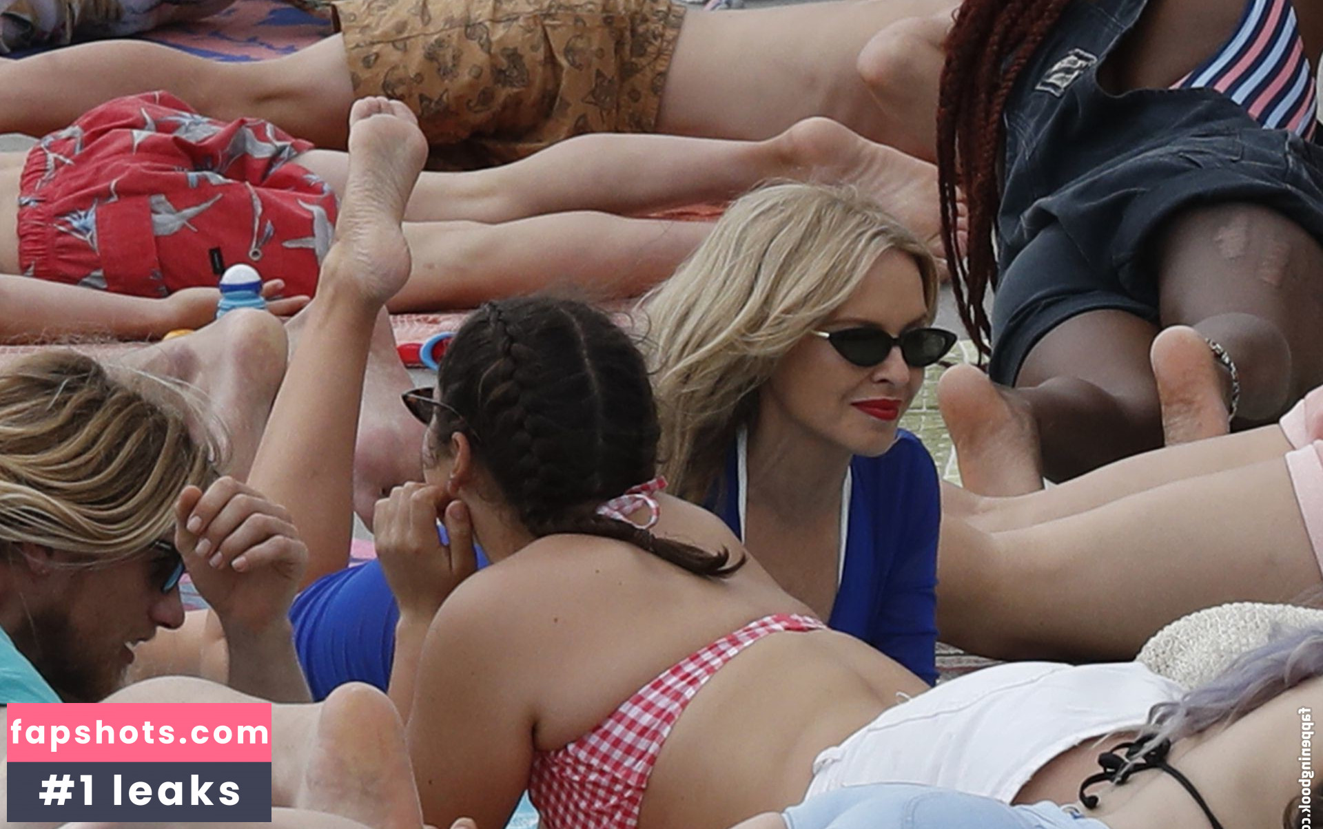 Kylie Minogue gallery photo #414