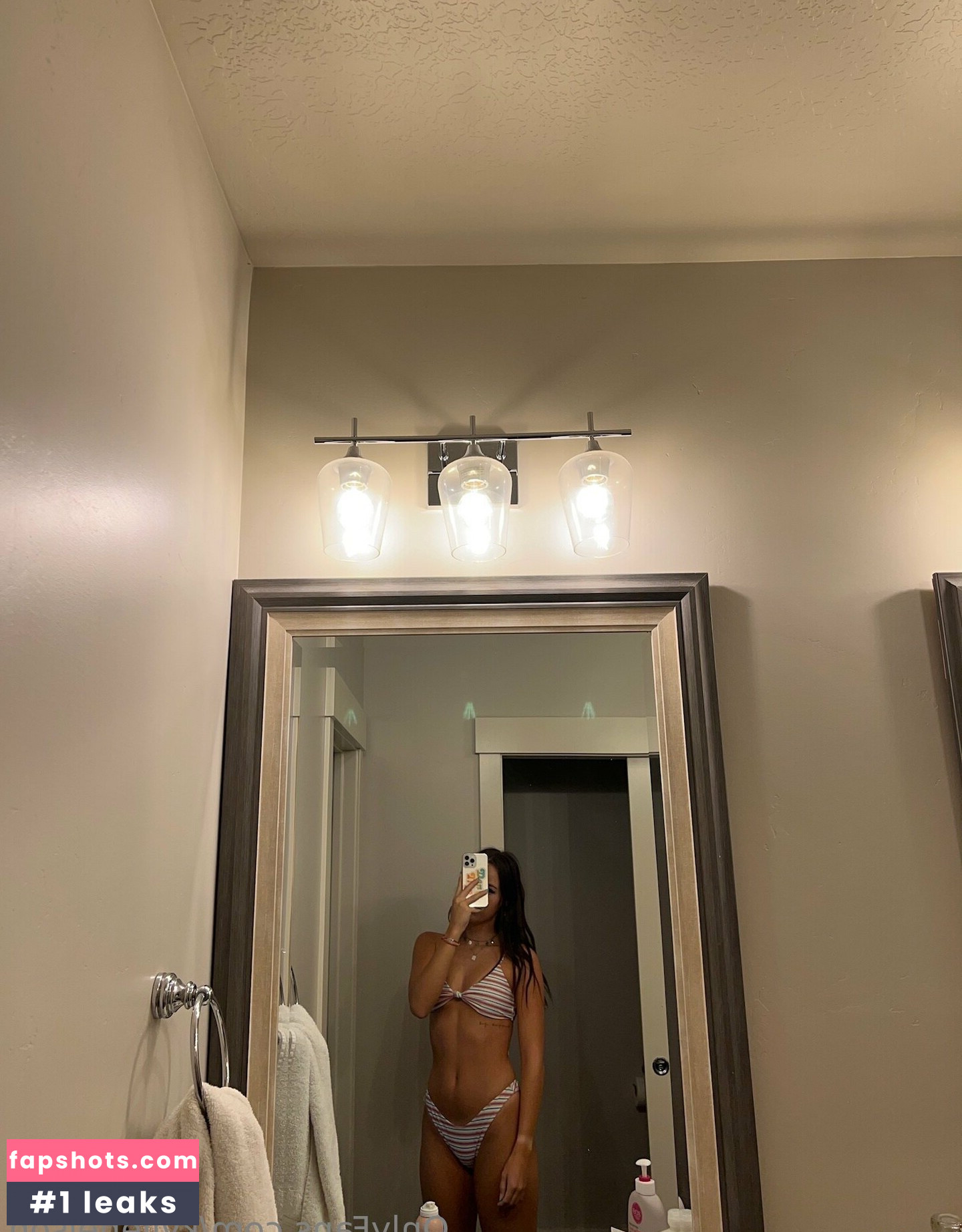 kylienelson gallery photo #40