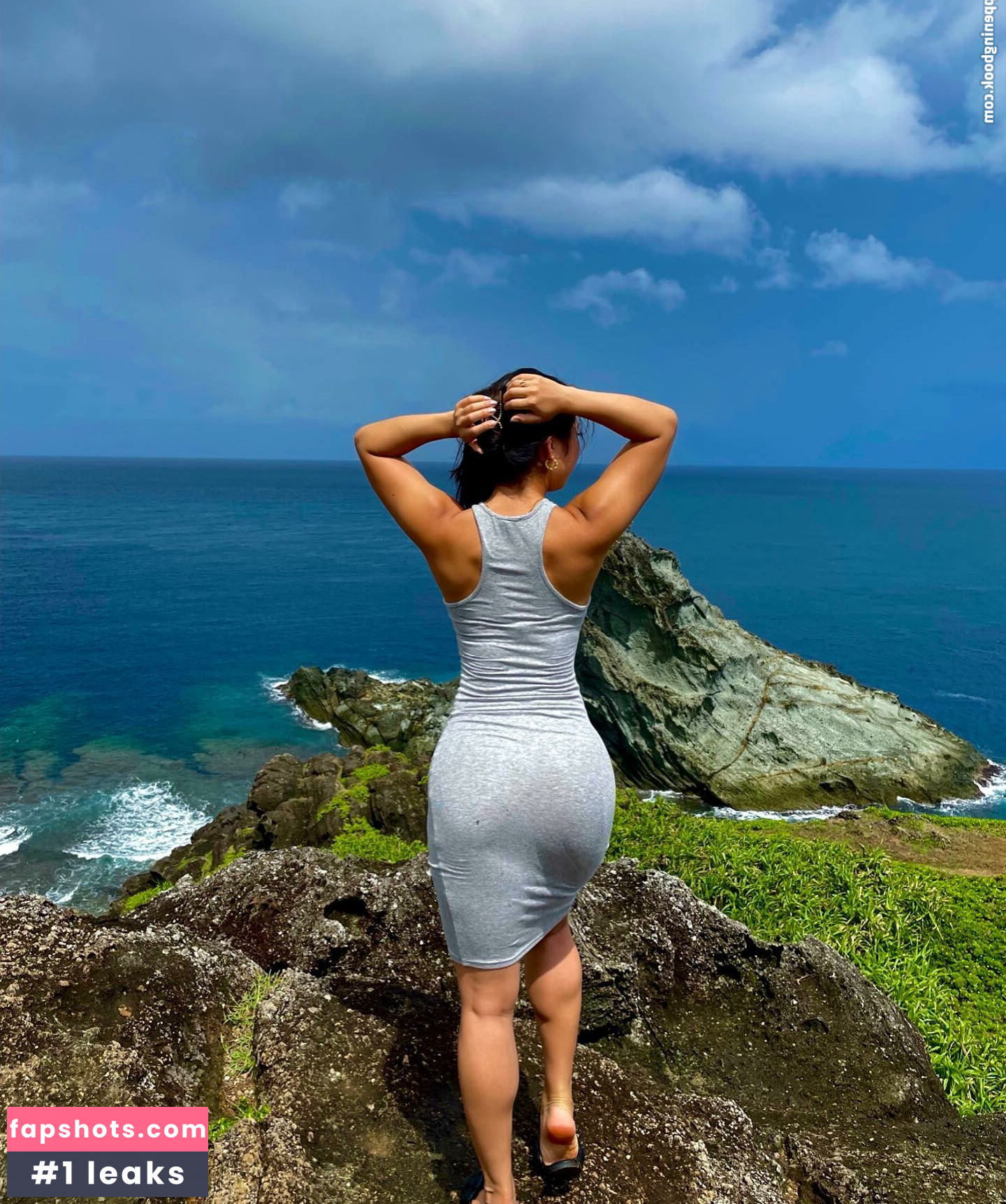 Kyoka Yamashita gallery photo #24