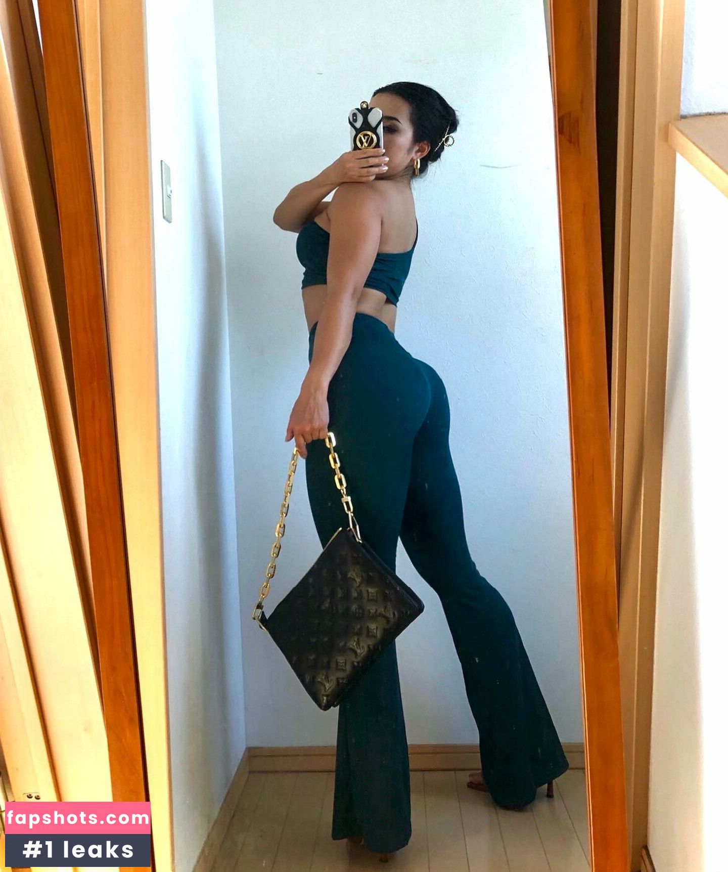 Kyoka Yamashita gallery photo #28