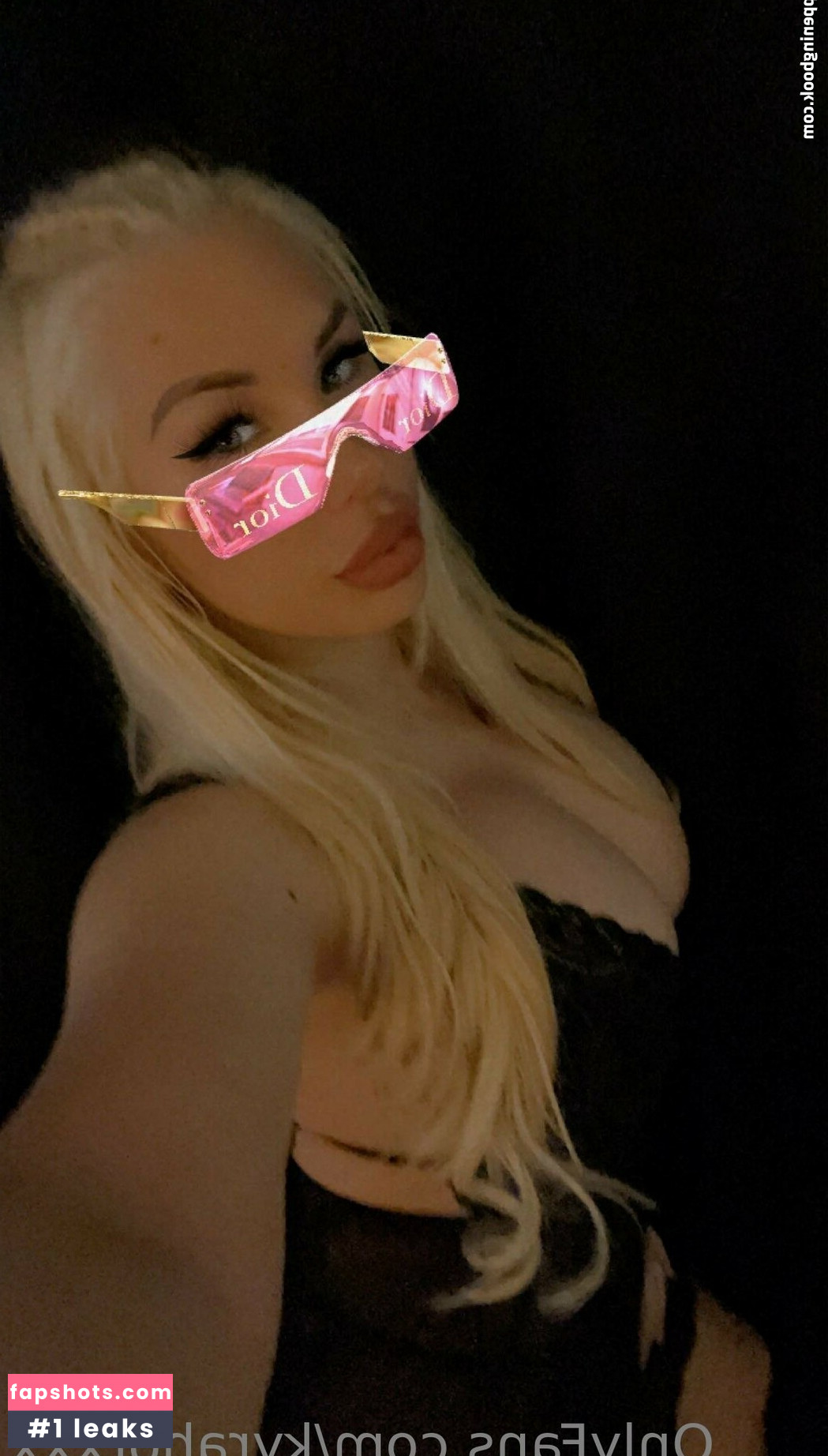 Kyra Hot gallery photo #49