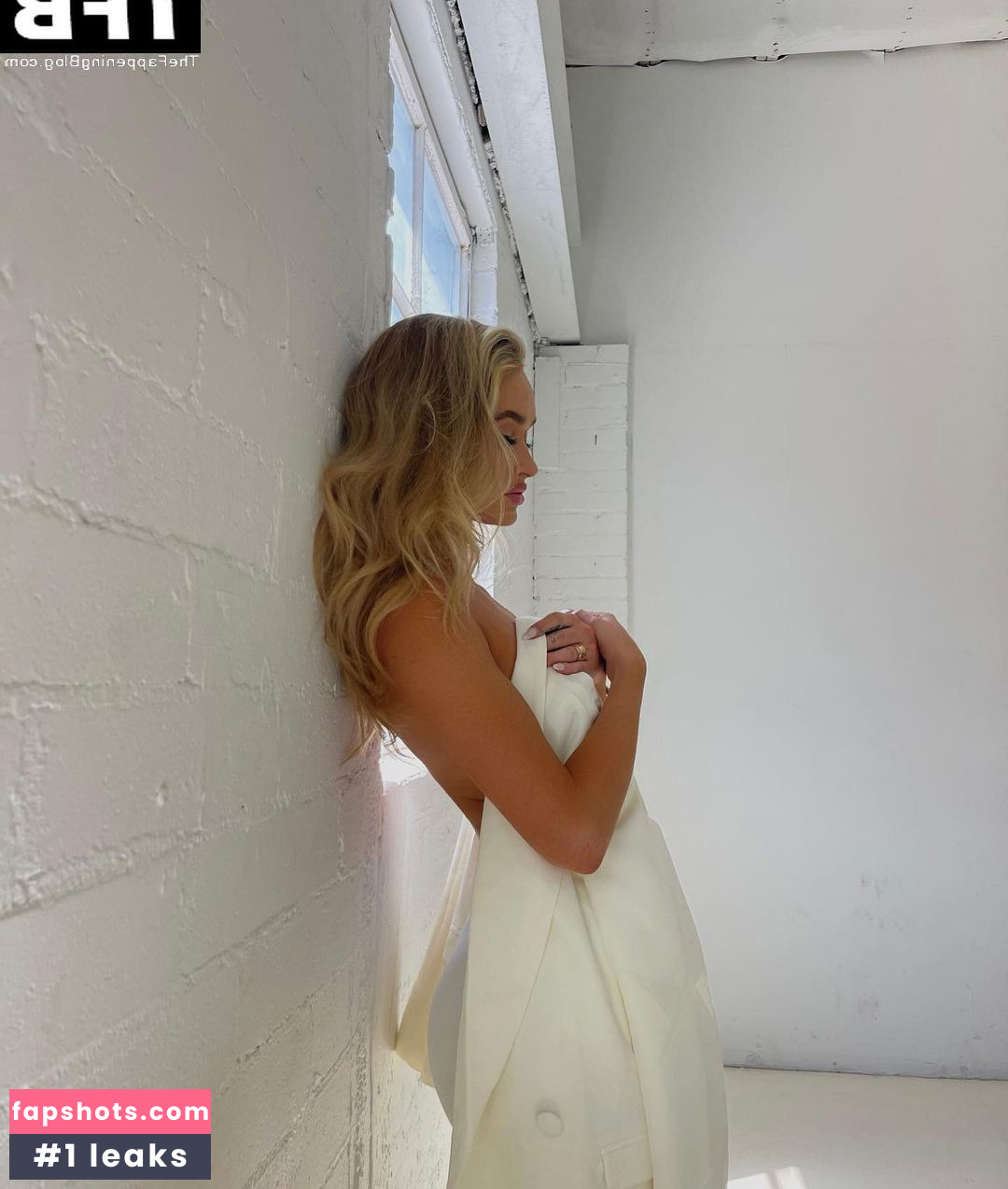 Kyra Transtrum gallery photo #23