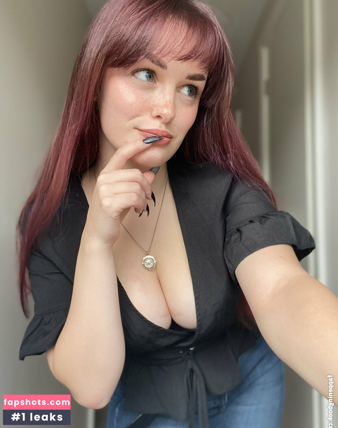 Kyranekko gallery photo #18