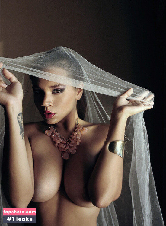 L Shima gallery photo #23