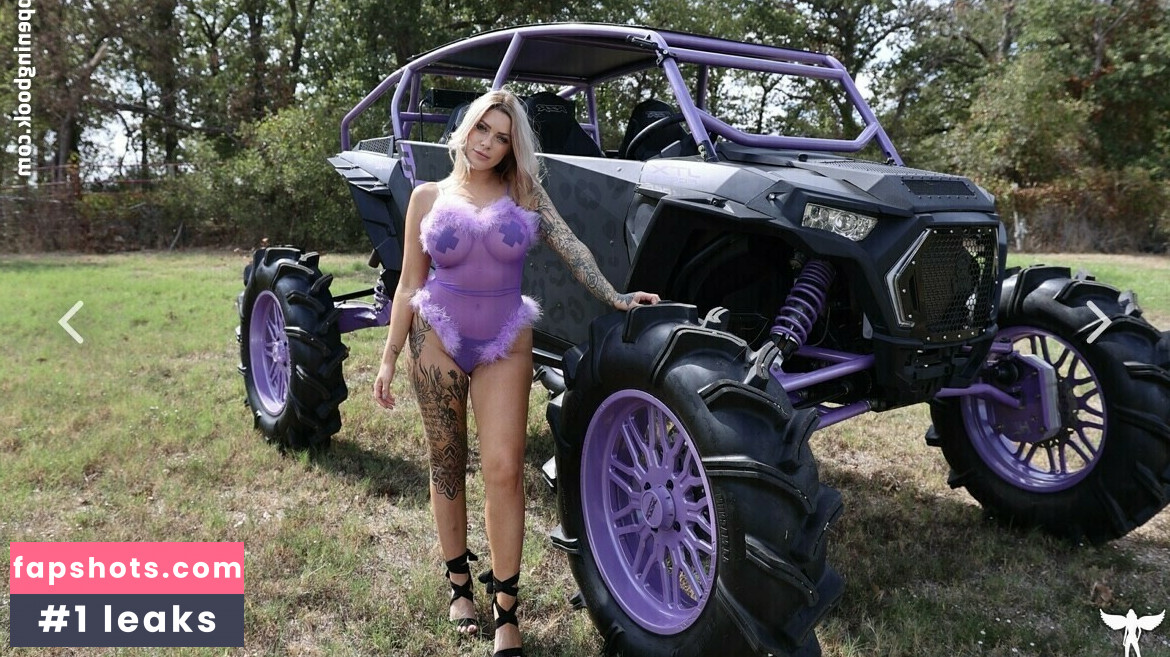 Laceyblair gallery photo #8