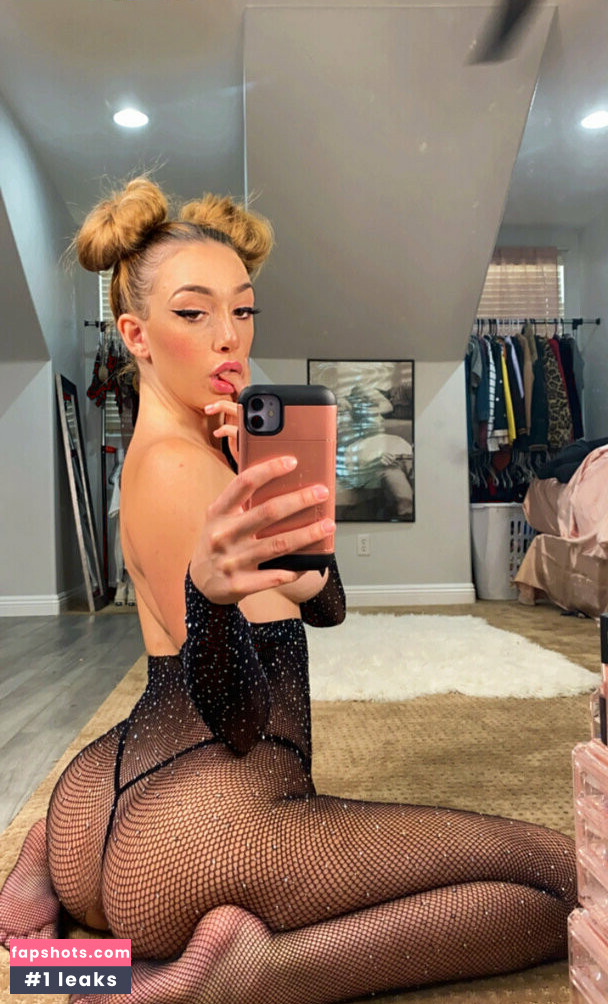 Lacy Laid gallery photo #16