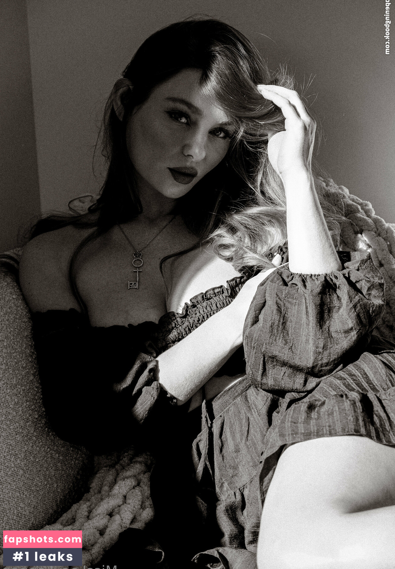 Lacy Lennon gallery photo #16