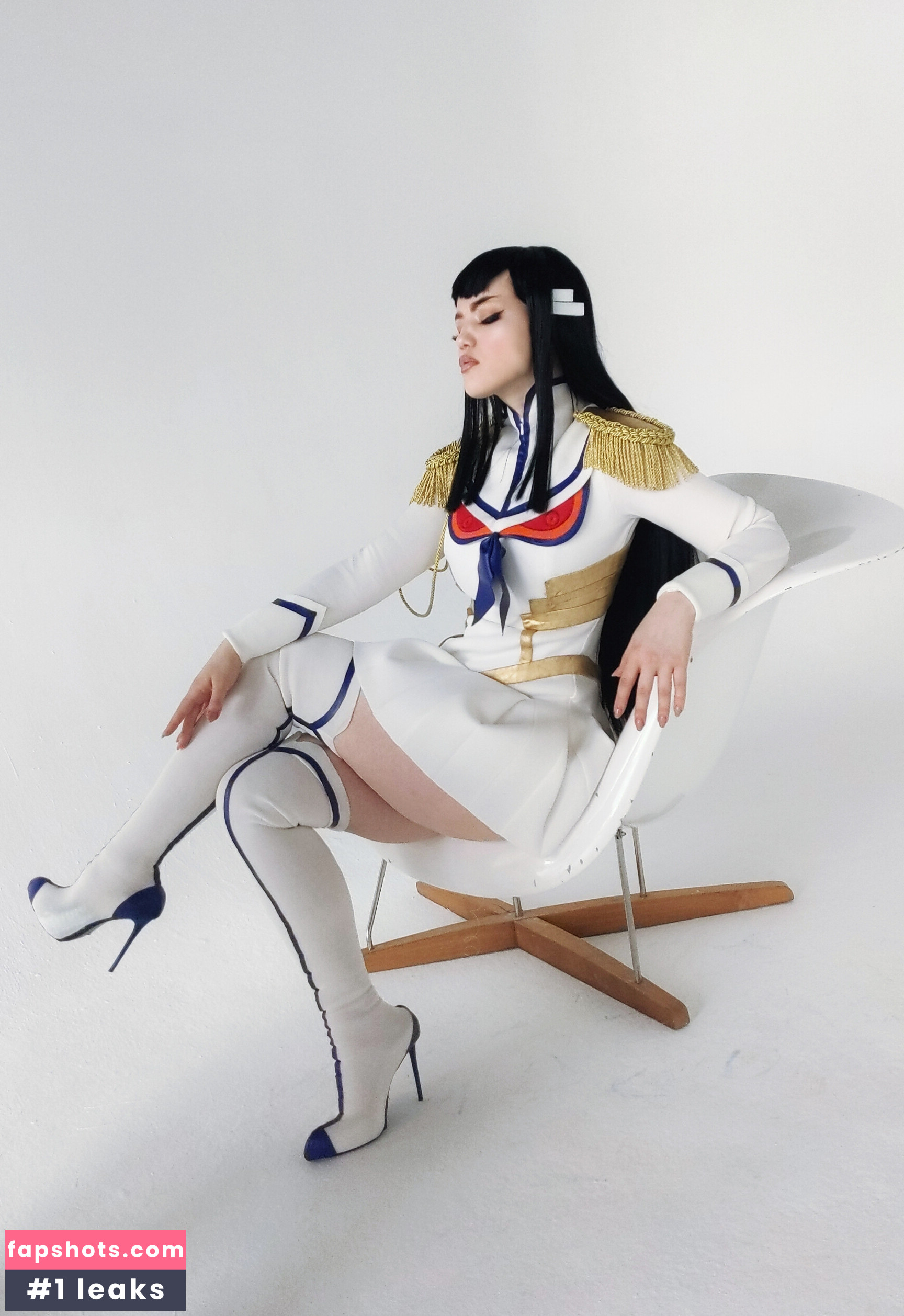 Lada Lyumos gallery photo #2339