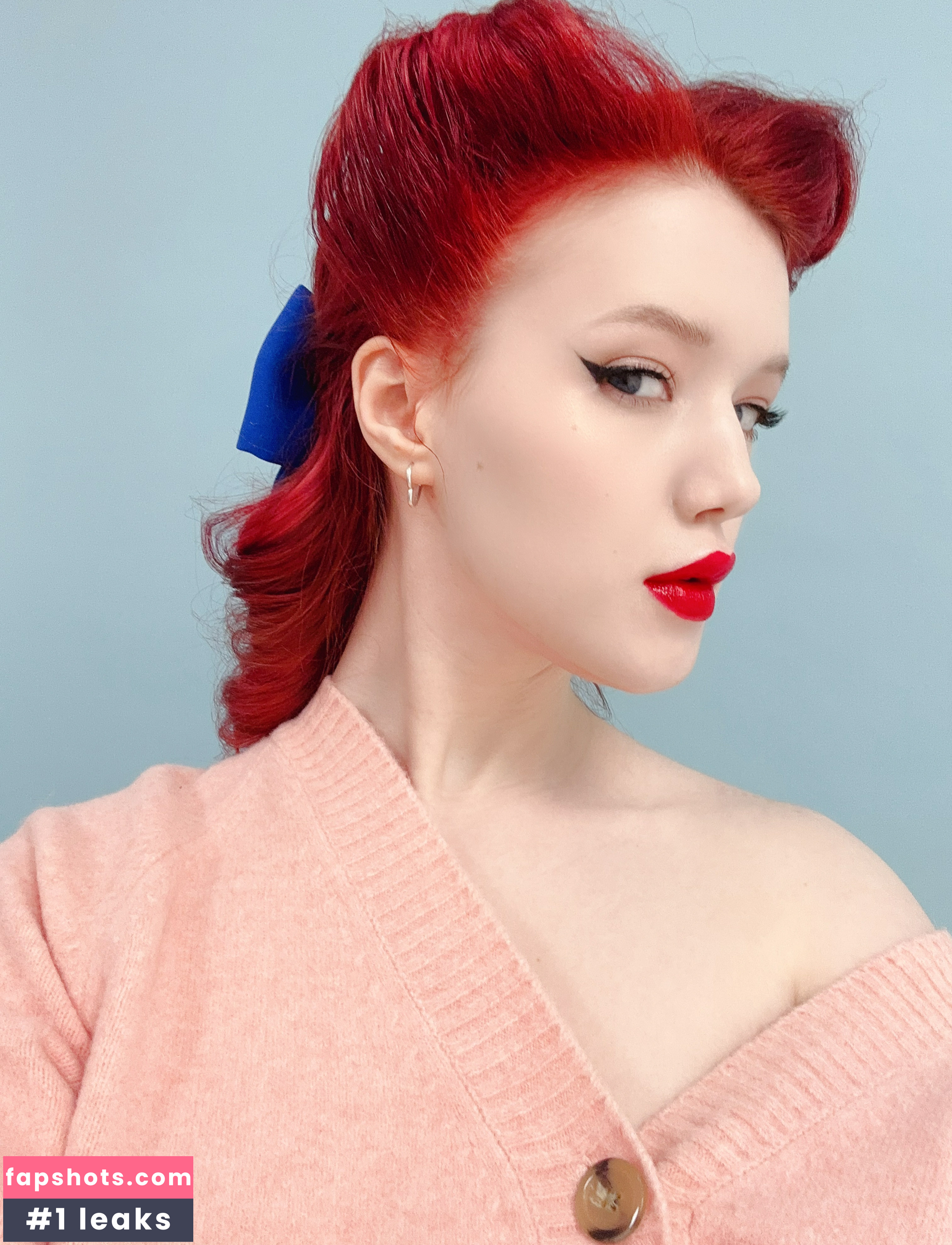 Lada Lyumos gallery photo #2363