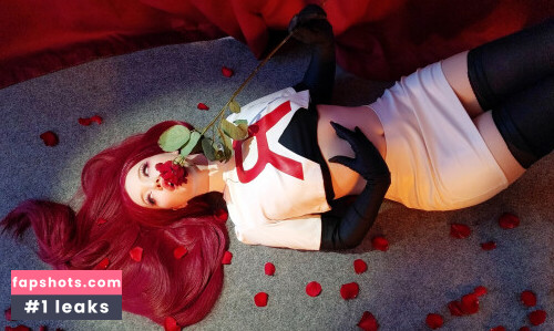 Lada Lyumos gallery photo #2682