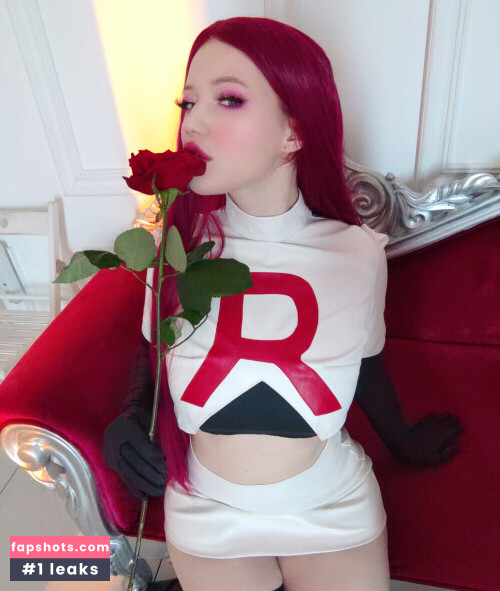 Lada Lyumos gallery photo #2704