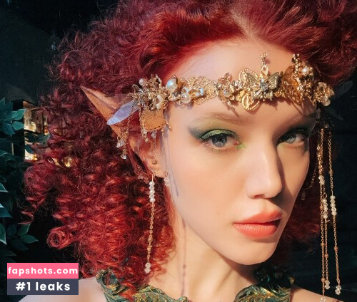 Lada Lyumos gallery photo #2773