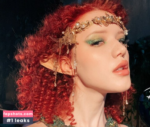 Lada Lyumos gallery photo #2774