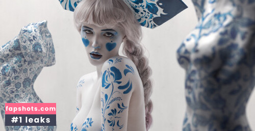 Lada Lyumos gallery photo #3077