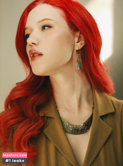 Lada Lyumos gallery photo #3289