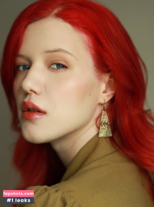 Lada Lyumos gallery photo #3292