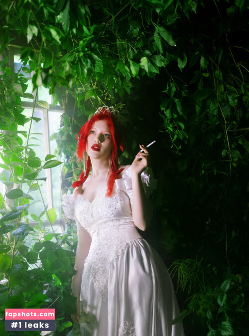 Lada Lyumos gallery photo #3298