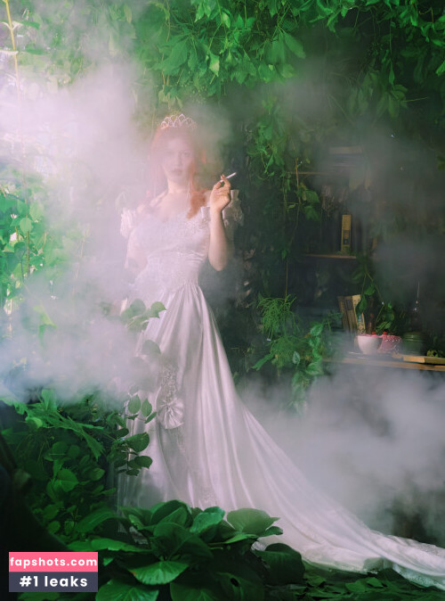 Lada Lyumos gallery photo #3305