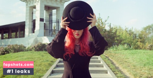 Lada Lyumos gallery photo #3441