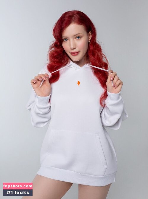 Lada Lyumos gallery photo #3480