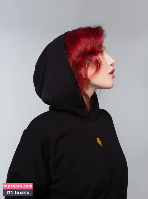 Lada Lyumos gallery photo #3485