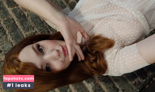 Lada Lyumos gallery photo #3792