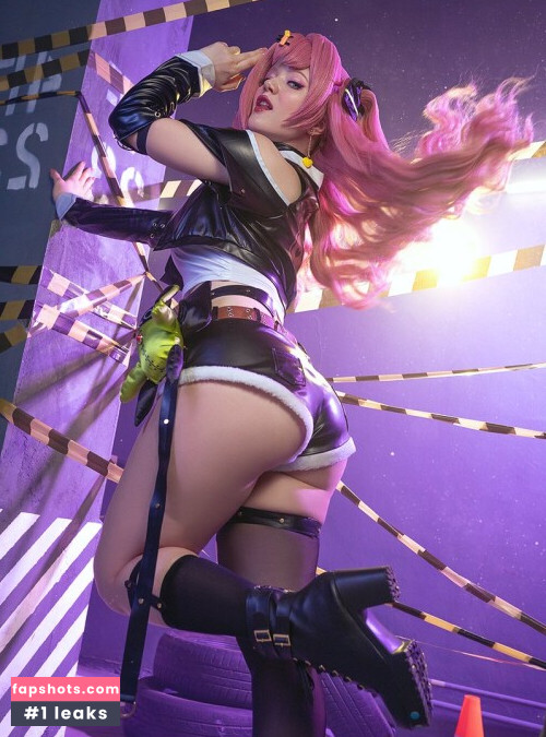 Lada Lyumos gallery photo #980