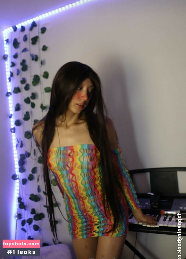 ladanidelgado gallery photo #4