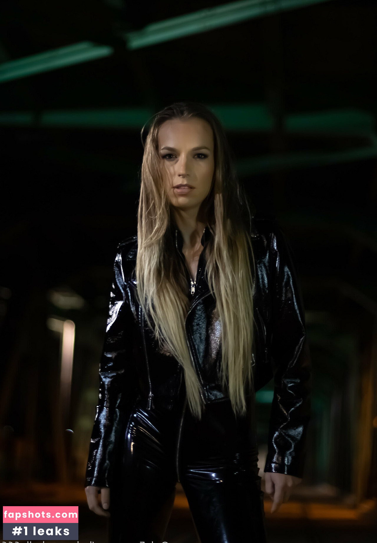 Lady Annabelle gallery photo #29