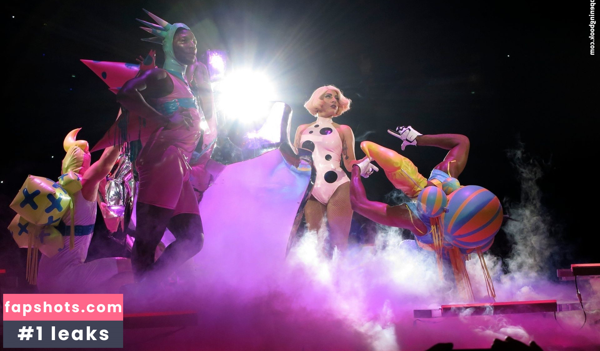 Lady Gaga Nude Leaks OnlyFans Photos #581 - LeakJerk