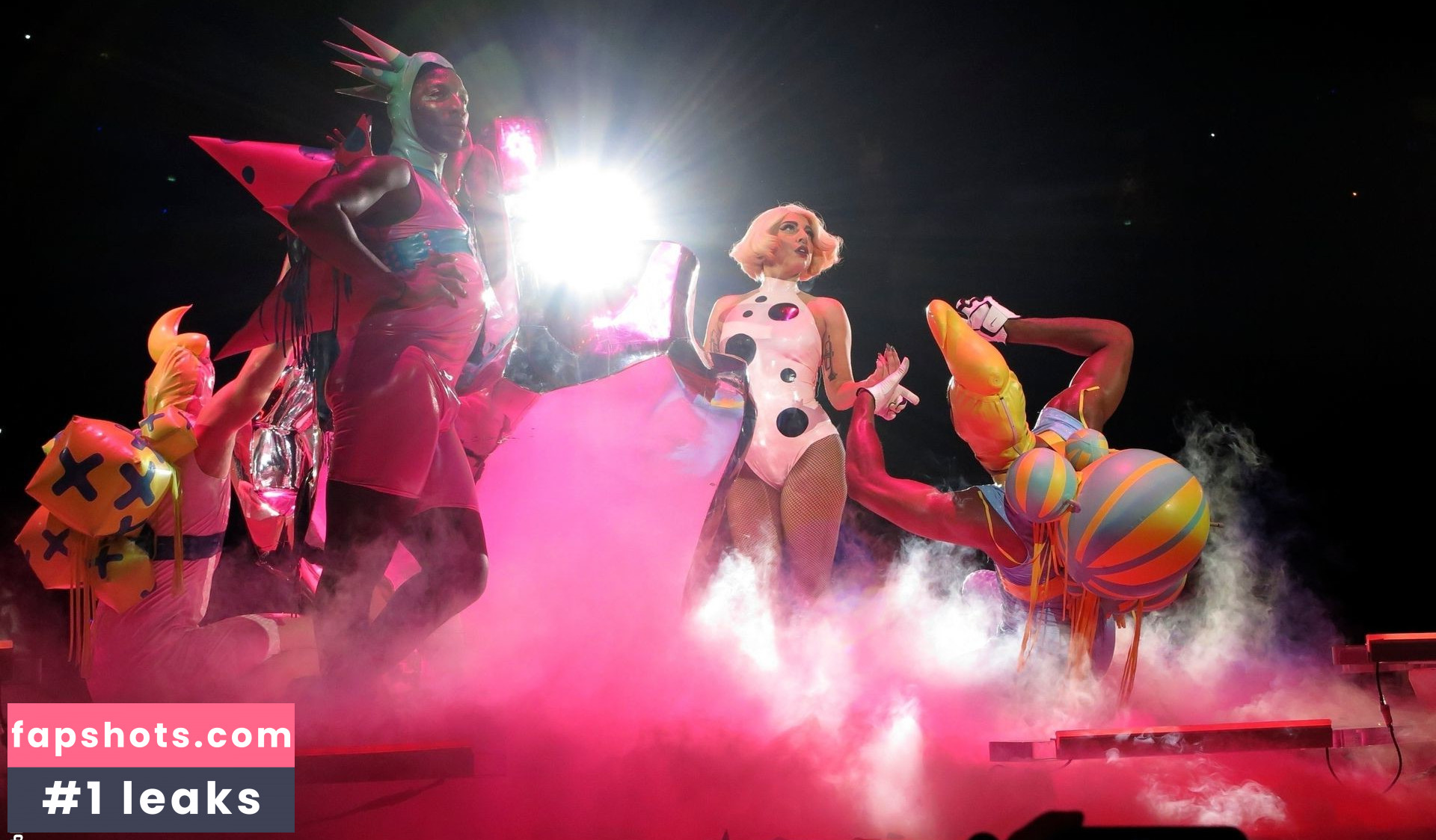 Lady Gaga Nude Leaks OnlyFans Photos #582 - LeakJerk