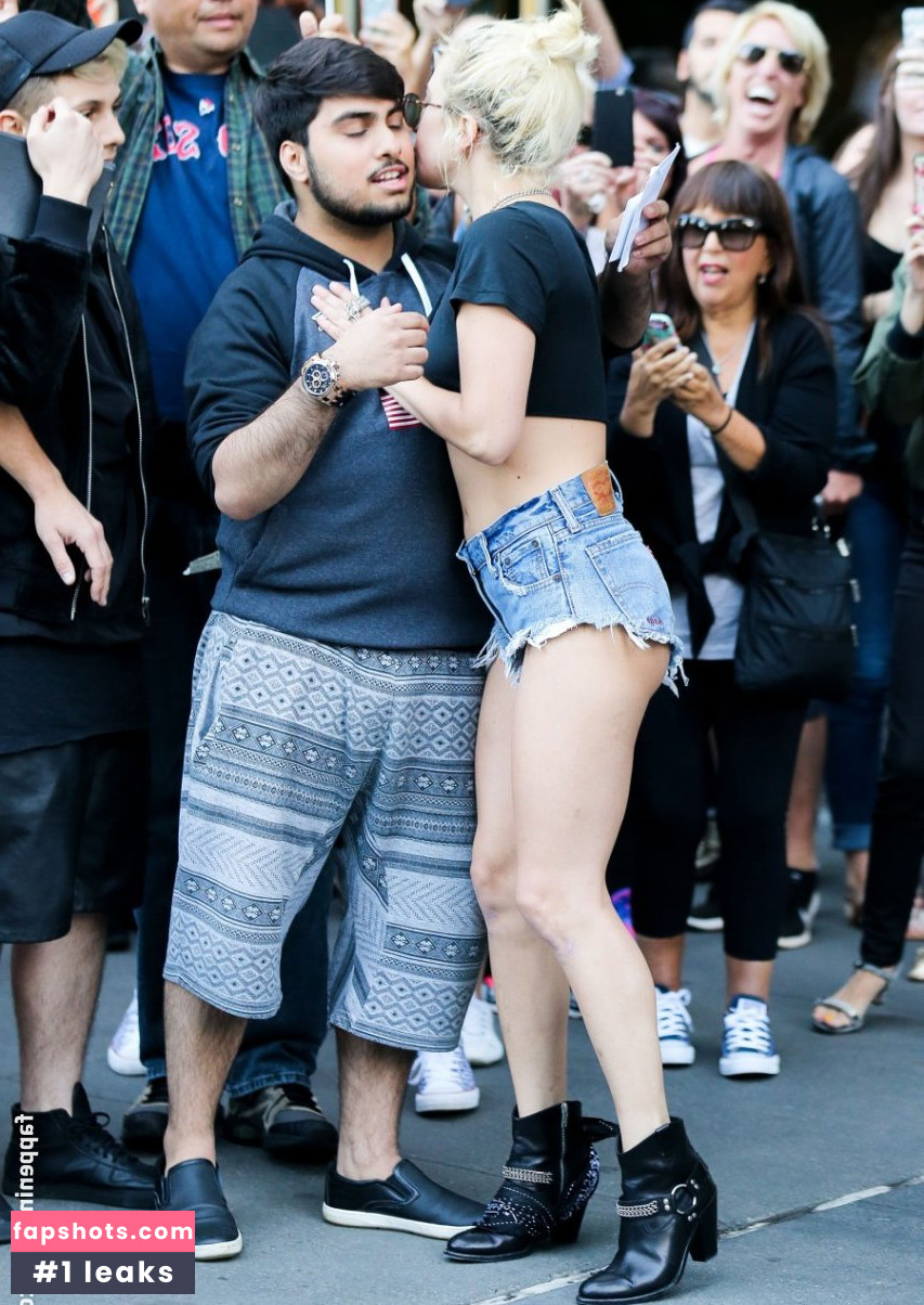 Lady Gaga Nude Leaks OnlyFans Photos #941 - LeakJerk