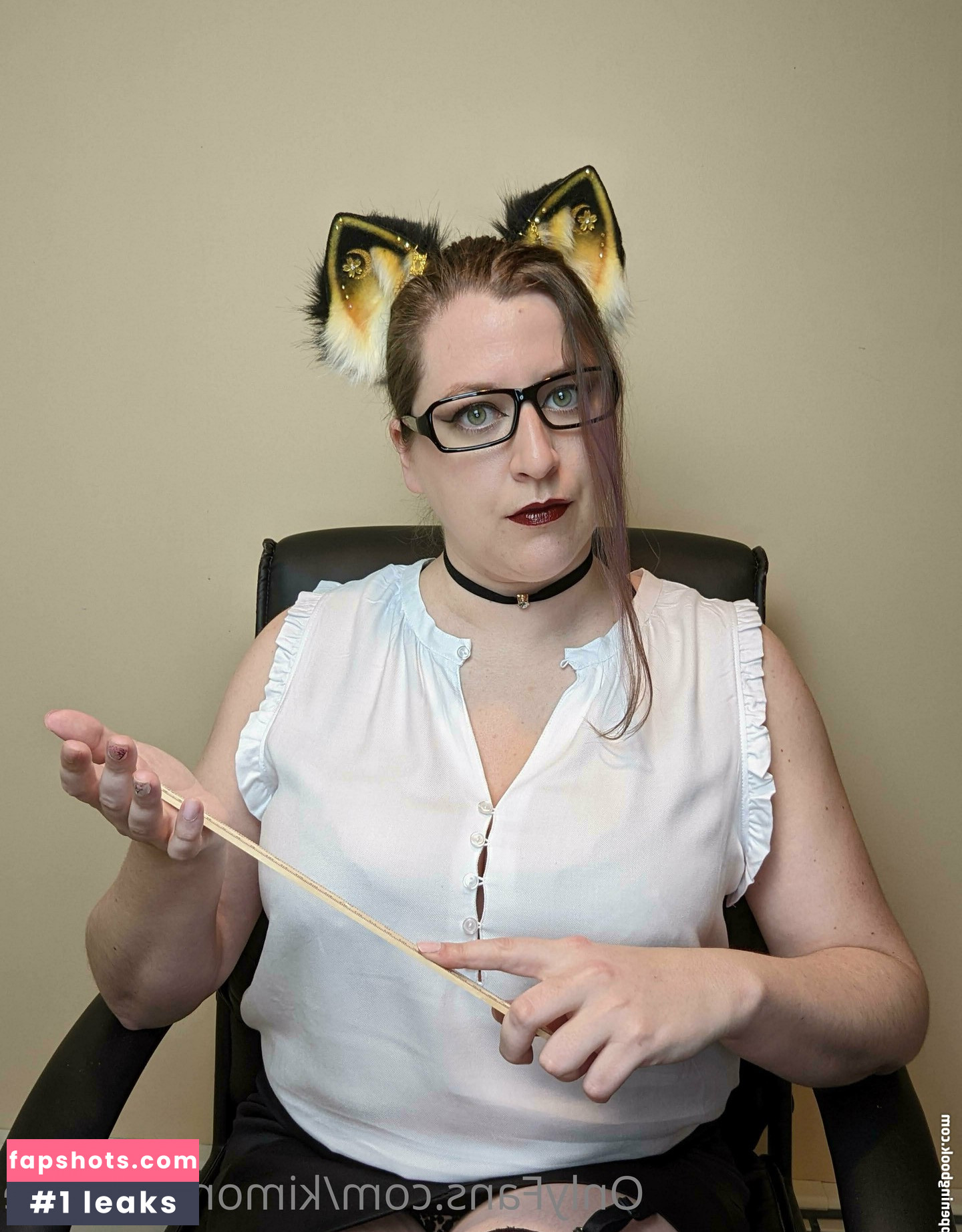 Lady Kitsune gallery photo #6