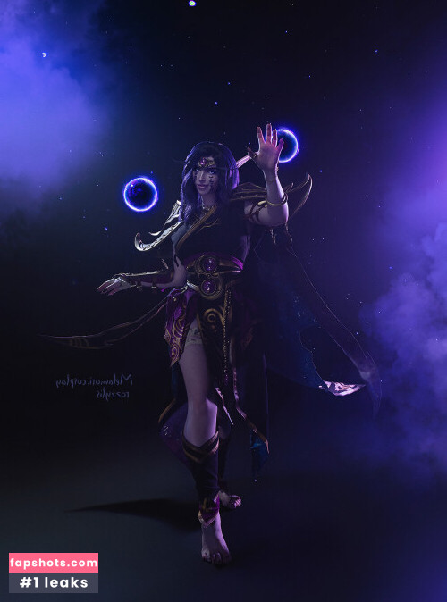 Lady Melamori gallery photo #1001