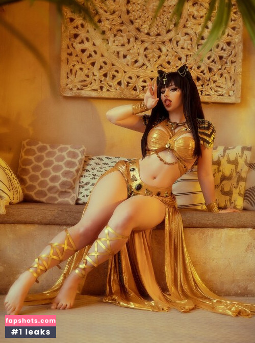 Lady Melamori gallery photo #10076