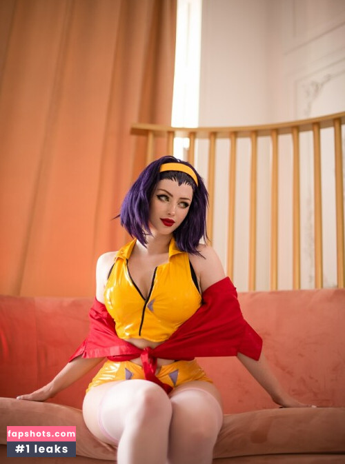 Lady Melamori gallery photo #10658