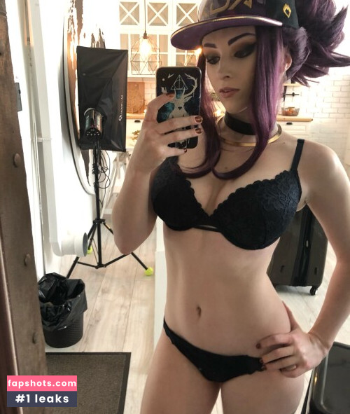 Lady Melamori gallery photo #11237