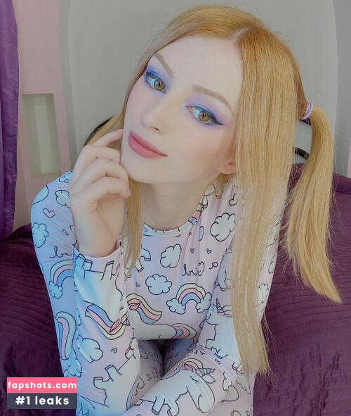 Lady Melamori gallery photo #11718