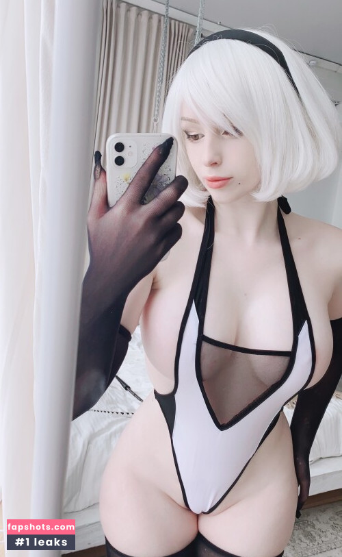 Lady Melamori gallery photo #11997