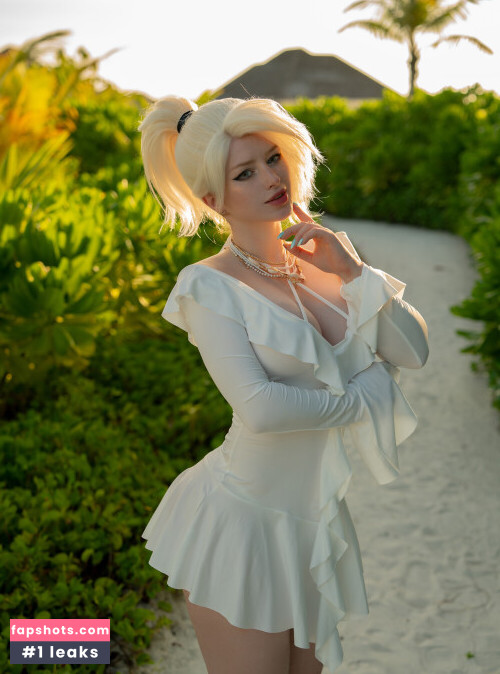 Lady Melamori gallery photo #1527