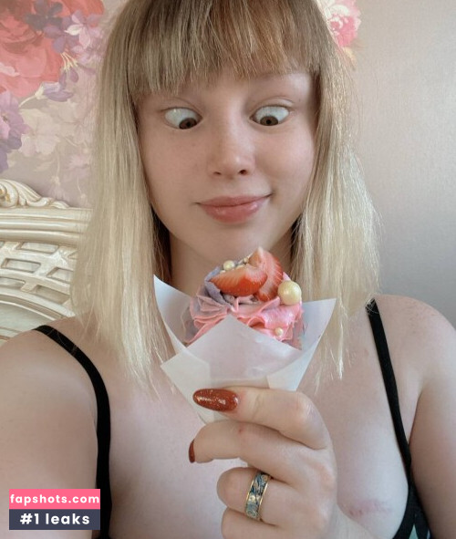 Lady Melamori gallery photo #1651