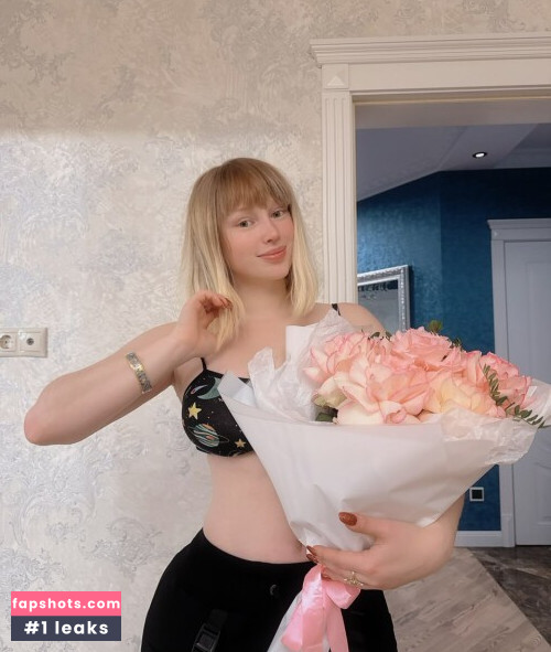 Lady Melamori gallery photo #1653