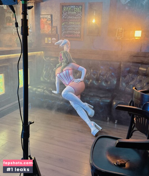 Lady Melamori gallery photo #1685