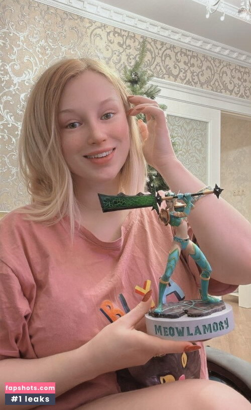 Lady Melamori gallery photo #1702