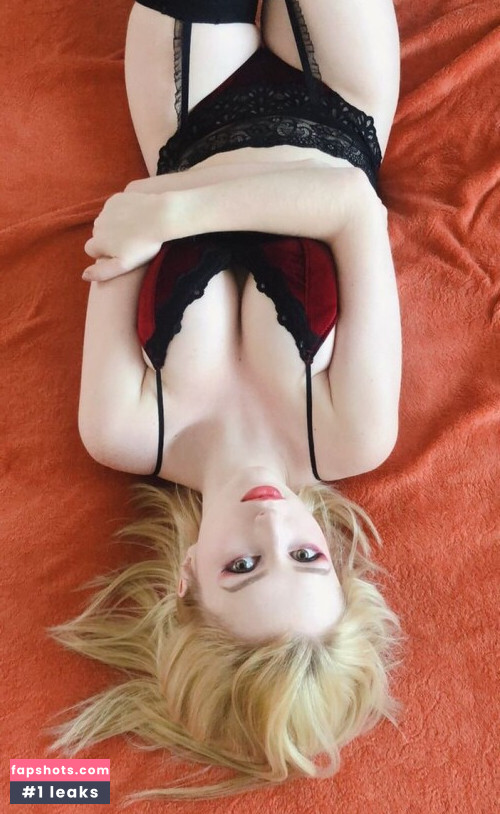 Lady Melamori gallery photo #3519