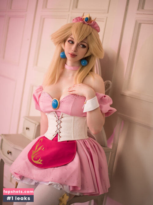 Lady Melamori gallery photo #3680