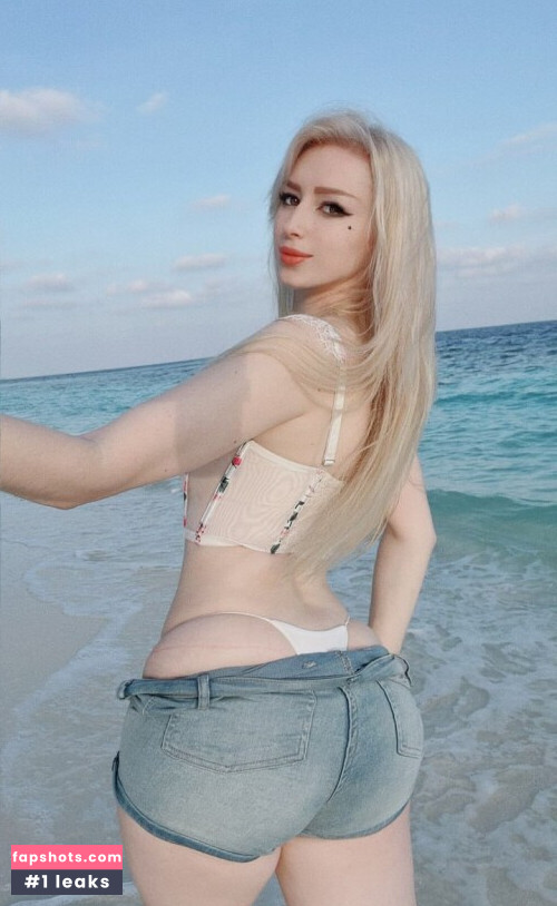Lady Melamori gallery photo #4392