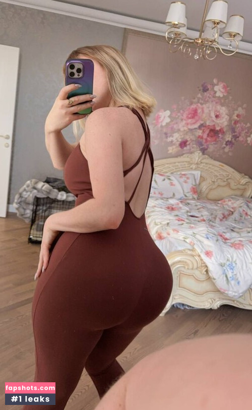 Lady Melamori gallery photo #550